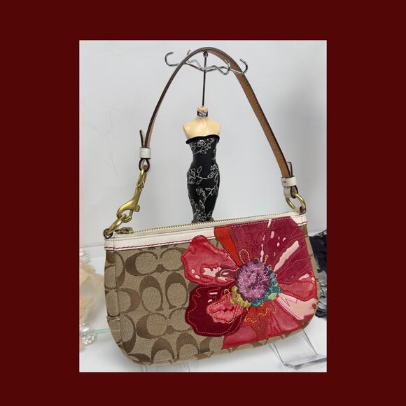 COACH Signature Poppy Flower Floral Demi Small Bag Clutch J05Q-6264 Limitd Editn - Picture 3 of 16